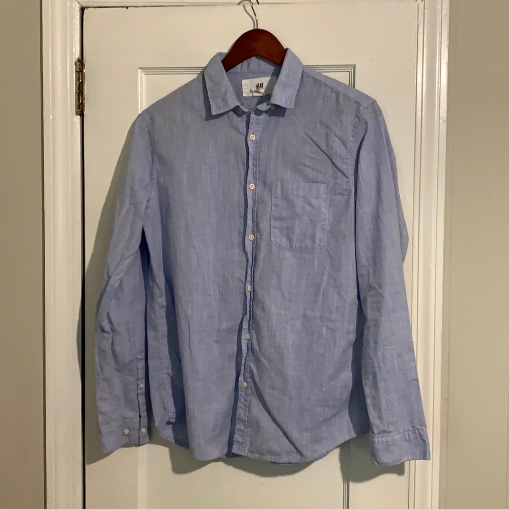 H&M  Casual Button Down Shirt. Blue